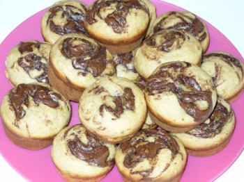 Banana Nutella-Swirl Muffins