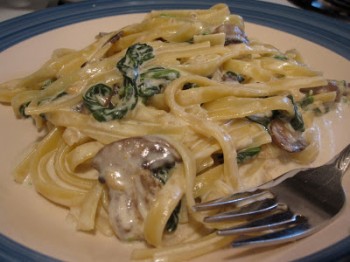 Spinach & Mushroom Fettuccine Alfredo