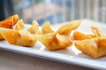Crispy Bacon and Onion Wonton Flowers