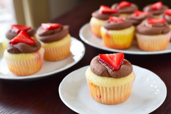Strawberry Crepe Cupcakes