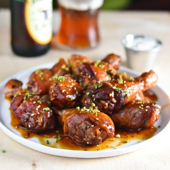 Snacktastic Sundays: Hot & Sticky Crock Pot Chicken